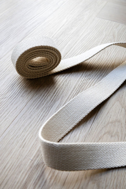 Organic Cotton Yoga Strap – Adjustable with Rectangular Metal Buckle