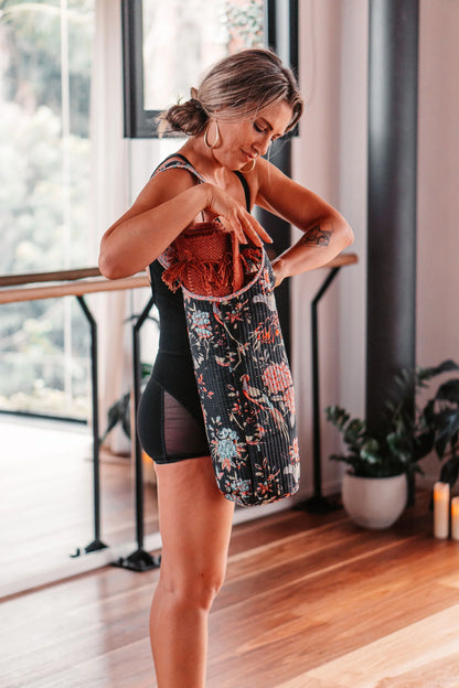 The Botanical Bird Yoga Mat Bag – Black Floral